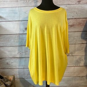 4X yellow crew neck T shirt. Short sleeve. By Lenox Square.